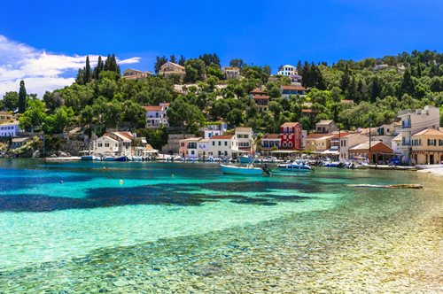 Οι Παξοί εκτοξεύθηκαν στον τουριστικό χάρτη λόγω... Maestro