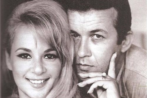 Αλίκη Βουγιουκλάκη -Δημήτρης Παπαμιχαήλ: Χωρίς πόζες και χαμόγελα σε αποκριάτικο πάρτι τη δεκαετία του '60