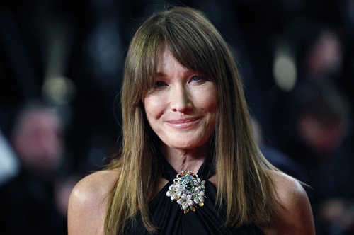 Κάρλα Μπρούνι για τη μάχη με τον καρκίνο: 