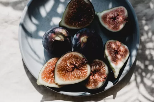 Τι τρώνε οι διατροφολόγοι το καλοκαίρι; Πάρε ιδέες από 10 ειδικούς