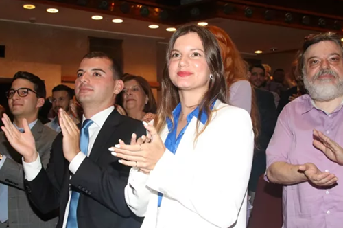 Σπάνια εμφάνιση των διδύμων Καραμανλή: Πόσο μεγάλωσαν ο Αλέξανδρος και η Αλίκη