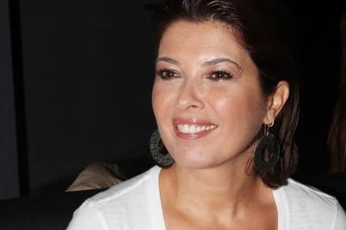 Σοφία Αλιμπέρτη: Τα φλατ παπούτσια της είναι κομμάτι- κλειδί για τα office looks