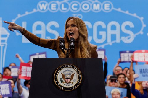 Εκλογές ΗΠΑ 2024: Η Τζένιφερ Λόπεζ στηρίζει την Κάμαλα Χάρις -