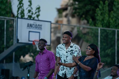 Η νύχτα που έκλαψε ο Γιάννης: Όσα έγιναν στην πρεμιέρα της ταινίας 