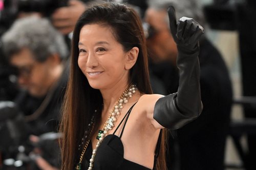 Vera Wang: Η 74χρονη σχεδιάστρια με την 30χρονη κόρη της είναι σαν δίδυμες