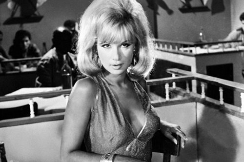 56 χρόνια πριν: Η σπάνια φωτογραφία της Αλίκης Βουγιουκλάκη σε προχωρημένη εγκυμοσύνη