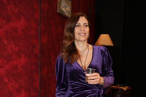 Η Κατερίνα Διδασκάλου με λευκό μπικίνι στο Ρέθυμνο είναι απλή και υπέροχη