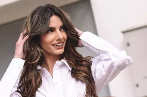 Οι 12 Ελληνίδες celebrities με τα πιο αξιοζήλευτα μακριά μαλλιά