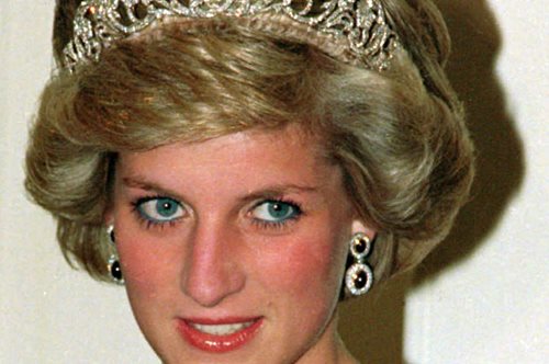Η σπάνια φωτογραφία της πριγκίπισσας Νταϊάνα με πολύ μακριά μαλλιά