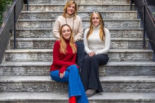 Η οικογένεια Φιλίππου βάζει το Κολωνάκι σε κατσαρόλα εδώ και 100 χρόνια