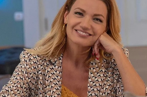 Παναγιώτα Βλαντή: Ποζάρει με μαγιό στα 53 της και μας δείχνει το αψεγάδιαστο κορμί της