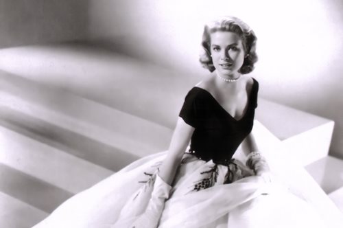 Γκρέις Κέλι: Η γυναίκα που έγραψε μόνη της την κομψή τραγωδία της ζωής της