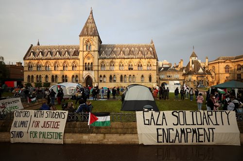 Καταλήψεις για τη Γάζα σε Οξφόρδη kai Κέιμπριτζ