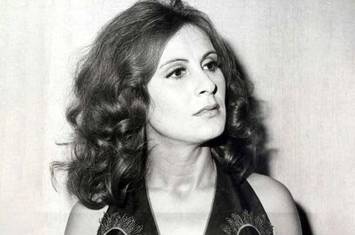 Ρένα Κουμιώτη: Ο θάνατος της μητέρας της όταν ήταν μωρό, ο γάμος στα 13, και ο θάνατος του γιου της