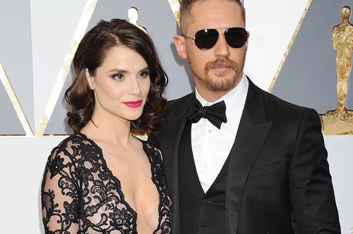 Τομ Χάρντι: Ήταν εθισμένος στο αλκοόλ και στο κρακ, αλλά ο έρωτας του έσωσε την ζωή