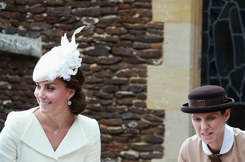 Κέιτ Μίντλετον: Ποια είναι η γυναίκα που εμπιστεύτηκε τα παιδιά της κατά την παραμονή της στο νοσοκομείο;