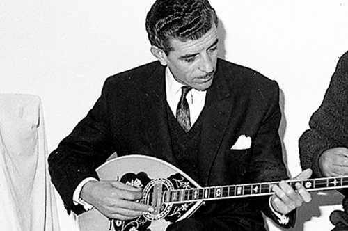 Όταν ο Γρηγόρης Μπιθικώτσης κατηγορήθηκε για μοιχεία που κατέληξε σε γάμο