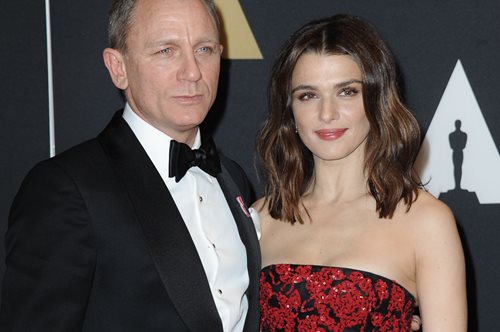 Ντάνιελ Κρέγκ-Ρέιτσελ Βάις: Το πιο διακριτικό ζευγάρι του Χόλιγουντ βαδίζει πάντα χέρι-χέρι