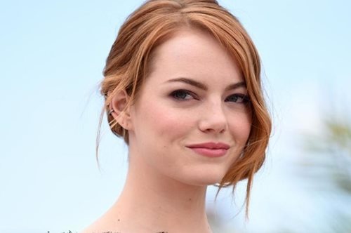 Η Έμμα Στόουν κατακτά το Διεθνές Φεστιβάλ Κινηματογράφου του Παλμ Σπρινγκς με την ταινία του Γιώργου Λάνθιμου