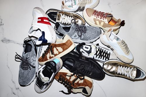 Τα πιο συνηθισμένα στιλιστικά λάθη που κάνουν οι γυναίκες όταν φορούν sneakers