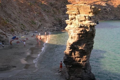 Άνδρος και Αλόννησος στα 15 μέρη της Ευρώπης με τις ομορφότερες παραλίες