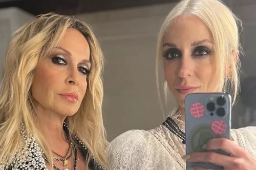 Άννα Βίσση - Σοφία Καρβέλα: Σαν δυο σταγόνες νερό - Η απίστευτη ομοιότητα μαμάς και κόρης