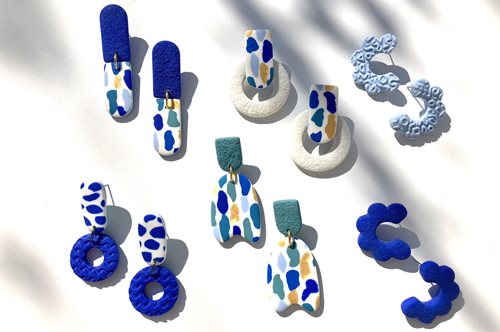 Το καλοκαίρι είναι εδώ κι εμείς στολιζόμαστε με πολύχρωμα κεραμικά κοσμήματα Almond' tini