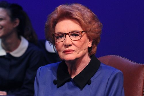 Μάρω Κοντού: Υπέρκομψη στα 89 με black & white πουά πουκάμισο