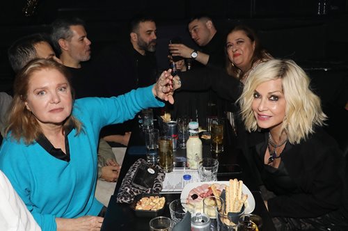 Μαρία Καβογιάννη, Ελισάβετ Κωνσταντινίδου και Άννα Βίσση σε μεγάλα κέφια