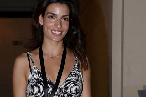 Τόνια Σωτηροπούλου: Φόρεσε το H&M φόρεμα που δεν πρέπει να λείπει από τη φθινοπωρινή γκαρνταρόμπα