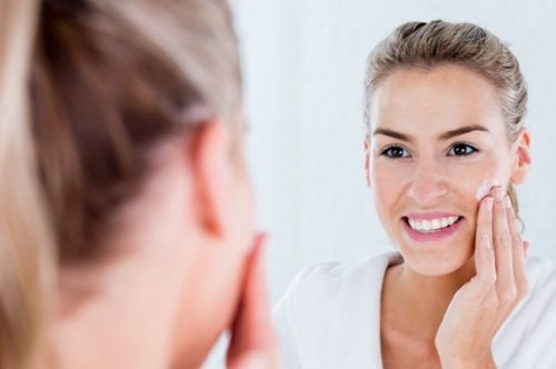 Φυσική αντιγήρανση | Πώς μπορεί να αντιστραφεί με φυσικό τρόπο το ρολόι της γήρανσης