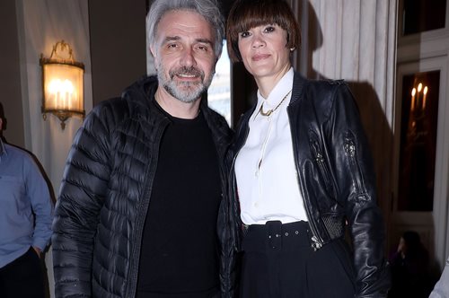 H Άννα Μαρία Παπαχαραλάμπους με κομψό μαύρο παντελόνι από τα Zara και το πιο chic look με loafers