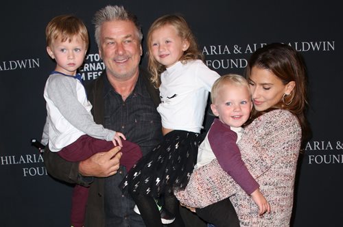 Αλεκ και Χιλάρια Μπάλντουιν: Και ένα και δύο και τρία και...επτά παιδιά