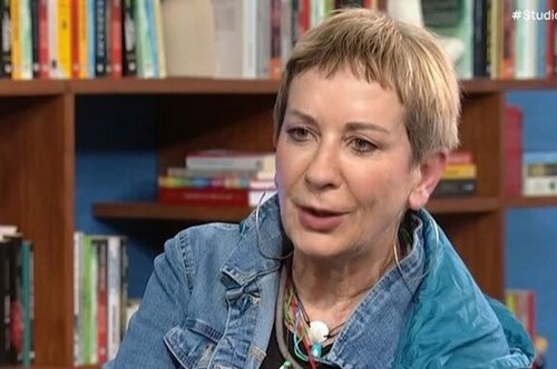 Λένα Διβάνη: 