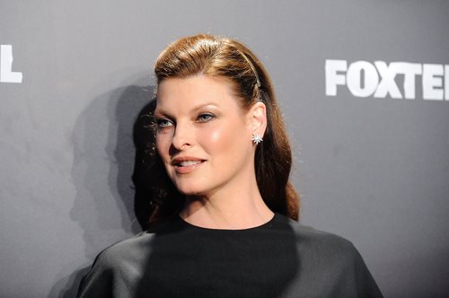 Λίντα Εβαντζελίστα: Η λαμπερή καριέρα στις πασαρέλες, το παιδί εκτός γάμου και η πτώση ενός ινδάλματος που σήμερα γίνεται 58