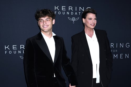 Η Λίντα Εβαντζελίστα με τον μοναχογιό της, τον 17χρονο Αγκουστίν