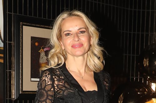 30 χρόνια πριν: Η Μαρία Μπεκατώρου με κόκκινα μαλλιά στην πρώτη της εκπομπή