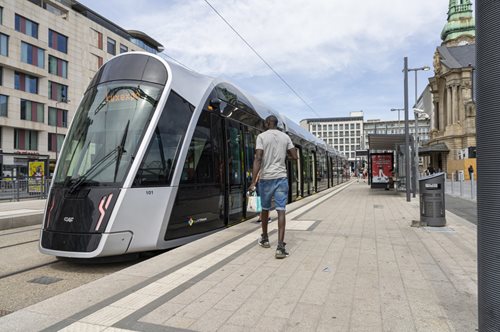 Είναι εφικτό τα μέσα μαζικής μεταφοράς να γίνουν δωρεάν σύμφωνα με το πρότυπο του Λουξεμβούργου;