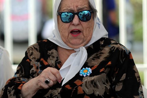 Έφυγε από τη ζωή η Εμπε ντε Μποναφίνι, η φωνή των 