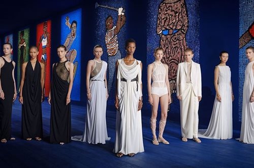 Υψηλή ραπτική και αθλητισμός: Δύο διαφορετικοί κόσμοι σε τέλεια ισορροπία μέσα από την Couture F/W 2024 συλλογή του οίκου Dior