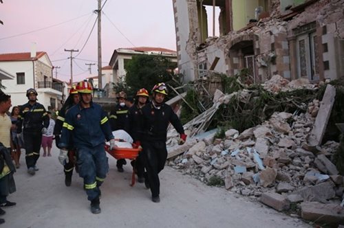 Η συγκλονιστική μαρτυρία μίας μητέρας 3 παιδιών για τη στιγμή του σεισμού στη Μυτιλήνη