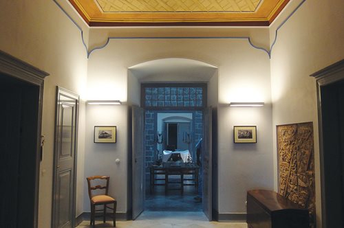 Η υπέροχη ανακατασκευή μιας κατοικίας στην Ύδρα ορίζει το ελληνικό καλοκαίρι που ονειρευόμαστε 