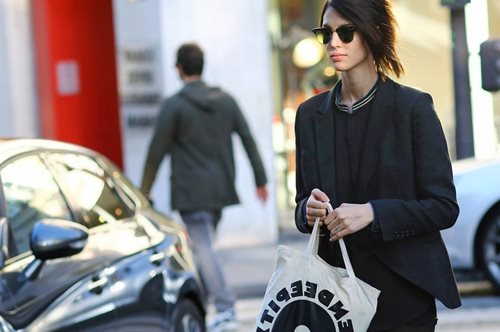 Γιατί όλες οι γυναίκες έχουν ξετρελαθεί με αυτή την τσάντα που κοστίζει κάτι λιγότερο από 8 ευρώ;