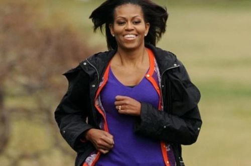 Με αυτό το κολάν λατρεύει να γυμνάζεται η Μισέλ Ομπάμα και οι παραγγελίες πέφτουν βροχή στο ίντερνετ