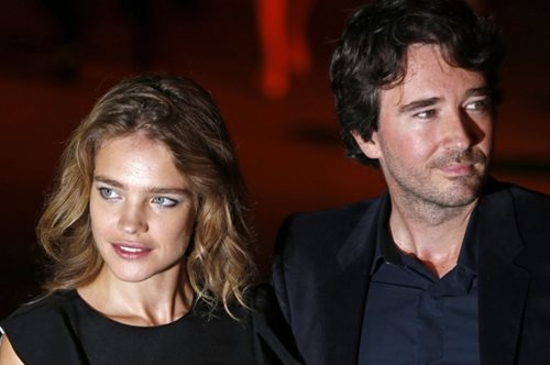 9 άντρες στη σκιά των διάσημων γυναικών τους. Ένα εναλλακτικό role playing. 