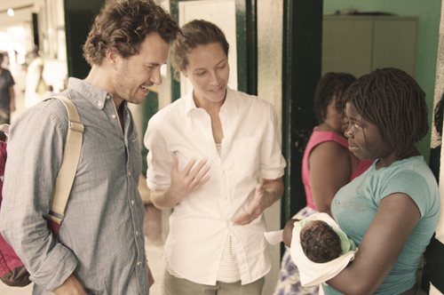 Η Κρίστι Τέρλινγκτον βοηθά τις γυναίκες του κόσμου να γεννήσουν με ασφάλεια