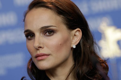 To νέο εξοχικό της Νάταλι Πόρτμαν στη Καλιφόρνια είναι το σπίτι όπου θέλουμε να κάνουμε διακοπές