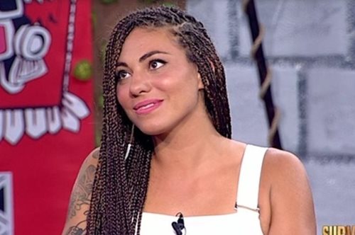 H Ευρυδίκη Βαλαβάνη κάνει γκάλοπ σε καφετέρια: Ποιος θα κερδίσει το Survivor;