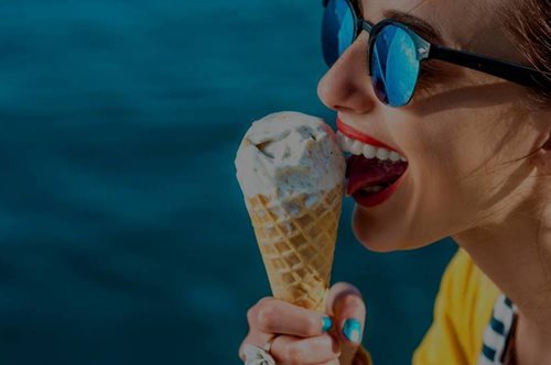 Πώς μπορεί κάποιος να αποφύγει την αποτυχία γλείφοντας ένα παγωτό χωνάκι 