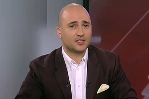 O Κωνσταντίνος Μπογδάνος απαντά με ανάρτηση στο Facebook για την απόλυση του από τον ΣΚΑΙ